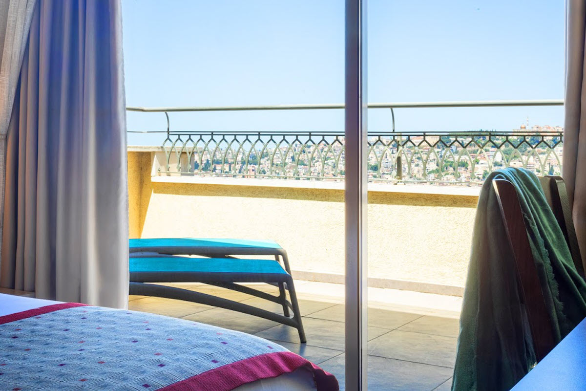 Hotel Ramada Nazareth - Deluxe Room Old City View