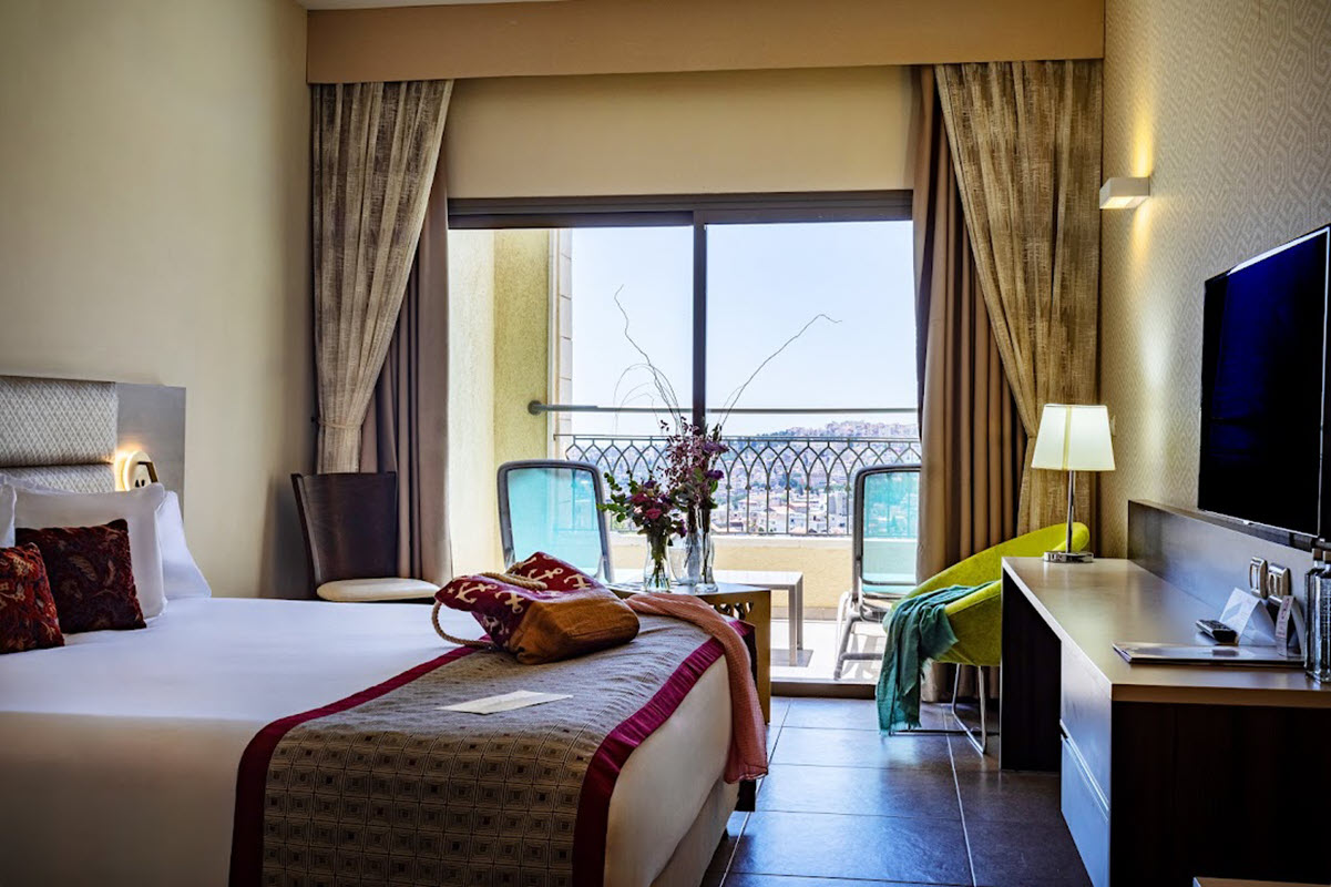 Hotel Ramada Nazareth - Deluxe Room Old City View